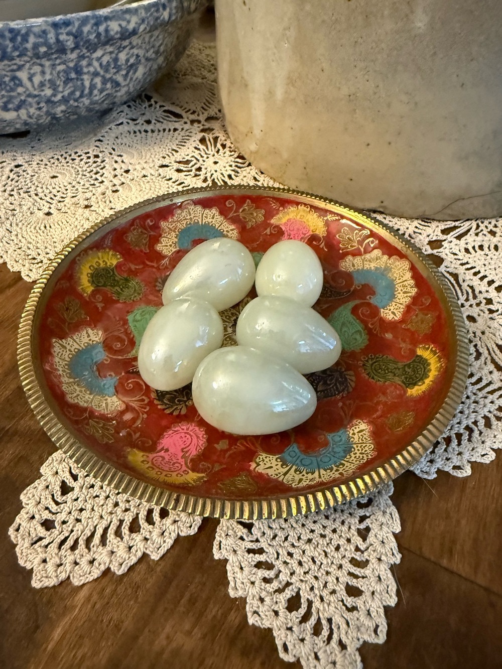 5 Vintage Alabaster Eggs light green and cream color. Heavy eggs.